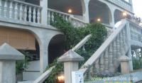 Apartments Tomic, private accommodation in city Vodice, Croatia